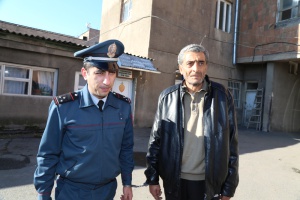 Շենգավիթի և Վաղարշապատի ոստիկանները տաք հետքերով հայտնաբերեցին Նարգիզին, Բաշին, Չալոյին ու Ծաղիկին փախցնողին. ՖՈՏՈՌԵՊՈՐՏԱԺ, ՏԵՍԱՆՅՈՒԹ
