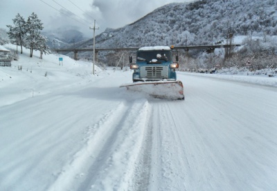 Հանրապետության ողջ տարածքում ճանապարհների ձմեռային պահպանությունը կատարվում է շուրջօրյա. տեսանյութ