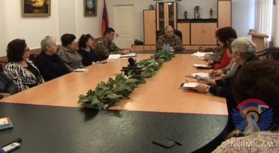 ՊԲ հրամանատար, գեներալ-լեյտենանտ Լևոն Մնացականյանն ընդունել է վերջերս ստեղծված ՊԲ կանանց խորհրդի անդամներին