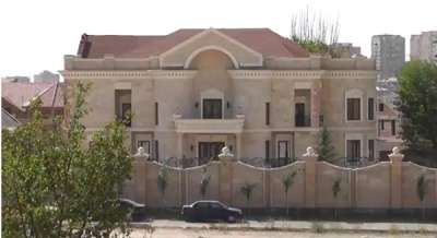 «Վարձով եմ ապրում, չունեմ այլ բնակարան` ապրելու». Սեյրան Օհանյանը` իր շքեղ կահկարասիի մասին..aravot.am