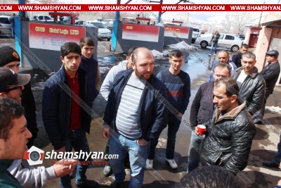 Լարված իրավիճակ Կոտայքի մարզում. չարենցավանցի վարորդների ճնշող մեծամասնությունը պնդում է, որ նախկին ԱԺ պատգամավորին պատկանող տեղի ԱԳԼՃԿ-ում իրենց խաբում են. ՖՈՏՈՌԵՊՈՐՏԱԺ, ՏԵՍԱՆՅՈՒԹ