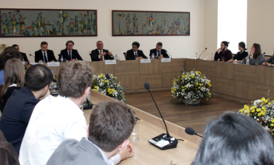 ՀՀ ԱԳ նախարարի տեղակալ Աշոտ Հովակիմյանը հանդիպում է ունեցել Եվրոպայի քոլեջի ուսանողների հետ