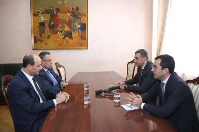 ՀՀ գյուղնախարարությունը «ԱԿԲԱ-ԿՐԵԴԻՏ ԱԳՐԻԿՈԼ ԲԱՆԿ»-ի հետ քննարկել է գյուղատնտեսական սուբսիդավորվող վարկերի ծրագրի վերանայման հարցը