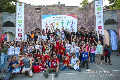 «Երևանյան ամառ 2017». կայացել է «Mix Battle Fest 2017» փառատոնը. ԼՈՒՍԱՆԿԱՐՆԵՐ