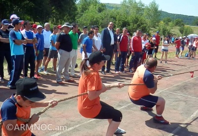 Հրաչյա Ռոստոմյան. Առողջ ընտանիքը երկրի կայունության հիմնասյուներից մեկն է