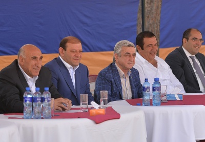 Նախագահը դիտել է «Լավագույն մարզական ընտանիք» մրցույթի 2017թ. եզրափակիչ փուլի մրցումները. ՖՈՏՈՌԵՊՈՐՏԱԺ