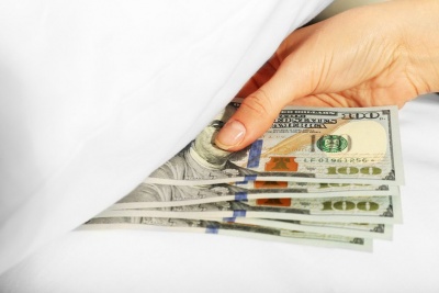 Արտակարգ դեպք Վանաձորում. «Հայփոստ»-ի բաժանմունքի ավագ օպերատորի տնից հափշտակել են 3 մլն 800 հազար դրամի գումար ու ապրանք, գողը կամ գողերը չեն նկատել 10 հազար դոլարը