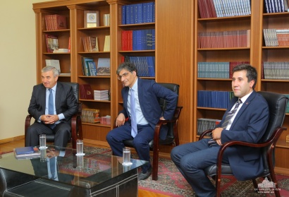 Արցախի ԱԺ գրադարանում քննարկվել է Հարավային Կովկասում ԱՄՆ-ի վարած արտաքին քաղաքականությունը. ԼՈՒՍԱՆԿԱՐՆԵՐ