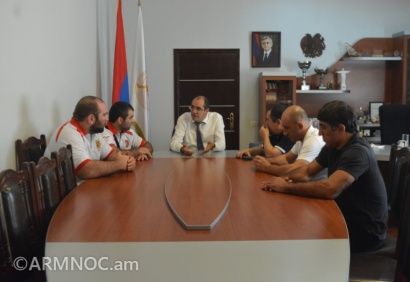 Հրաչյա Ռոստոմյանն ընդունել է ըմբշամարտի աշխարհի առաջնության մեդալակիրներին