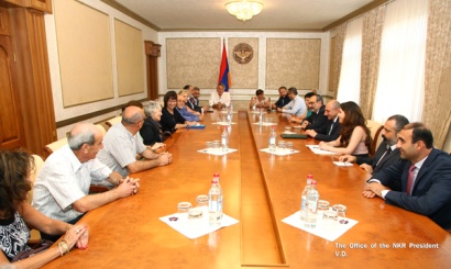 Բակո Սահակյանն ընդունել է «Թուֆենկյան» հիմնադրամի պատվիրակությանը և հայտնի իտալահայ գրող, գիտնական Անտոնիա Արսլանին