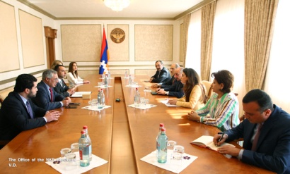 Բակո Սահակյանը կանադացի հասարակական-քաղաքական գործիչների հետ քննարկել է Կանադա-Արցախ կապերը