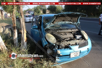 Ավտովթար Երևանում. Nissan March-ը բախվել է մայթի եզրաքարերին, այնուհետև ծառին, կա վիրավոր. ՖՈՏՈՌԵՊՈՐՏԱԺ, ՏԵՍԱՆՅՈՒԹ
