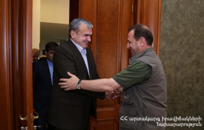 ԱԻ նախարար Դավիթ Տոնոյանն ընդունել է Իրանի պատվիրակությանը. ԼՈՒՍԱՆԿԱՐՆԵՐ