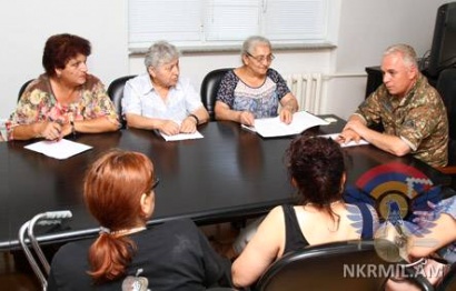 Արցախի պաշտպանության նախարարն ընդունել է պաշտպանության նախարարին առընթեր կանանց խորհրդի անդամներին
