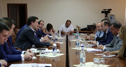 Նախարար Սուրեն Կարայանը և ՌԴ արդյունաբերության և առևտրի փոխնախարարը քննարկել են արդյունաբերության ոլորտում համագործակցության հեռանկարները