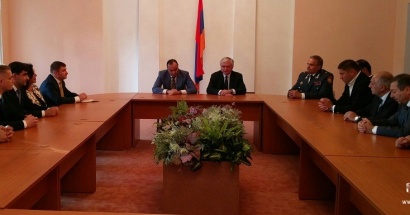 Է. Նալբանդյանն աշխատանքային խորհրդակցություն անցկացրեց ՌԴ-ում ՀՀ պետական մարմինների ներկայացուցչությունների հետ