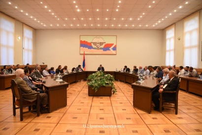 Արցախի վարչապետի պաշտոնակատարն ընդունել է «Հայաստան» համահայկական հիմնադրամի մի խումբ բարերարների. ԼՈՒՍԱՆԿԱՐՆԵՐ