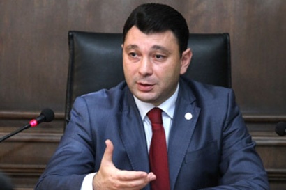 Ամենաճիշտ ներդրումը եկեղեցի կառուցելն է. Շարմազանովը հակադարձում է Բագրատյանին