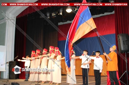 Լոռու մարզի Ալավերդի քաղաքում Անկախության 26-րդ տարեդարձին ընդառաջ՝ տոնական միջոցառումներ են անցկացվել. ՖՈՏՈՌԵՊՈՐՏԱԺ, ՏԵՍԱՆՅՈՒԹ