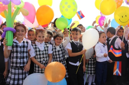 Արգենտինահայ բարերար Հովսեփ Թահթայի աջակցությամբ ԼՂՀ Ասկերանի շրջանի ամենամեծ գյուղում նոր մանկապարտեզ է կառուցվել. ԼՈՒՍԱՆԿԱՐՆԵՐ