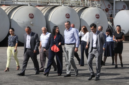 ՀՀ գյուղատնտեսության նախարարն Արարատի մարզում հետևել է խաղողի մթերումների ընթացքին. ԼՈՒՍԱՆԿԱՐՆԵՐ