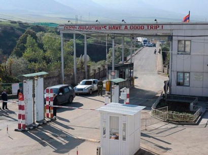 Բագրատաշենի անցակետի աշխատողները սահմանը հատողներին մաքսային օրենքները չեն պարզաբանում. «Ժողովուրդ»