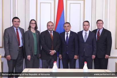 Արա Բաբլոյանն ընդունել է ԱՄՆ Կալիֆորնիա նահանգի խորհրդարանական պատվիրակությանը