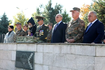 Բակո Սահակյանն այցելել է Կենտրոնական պաշտպանական շրջանի մոտոհրաձգային բրիգադ. ԼՈՒՍԱՆԿԱՐՆԵՐ