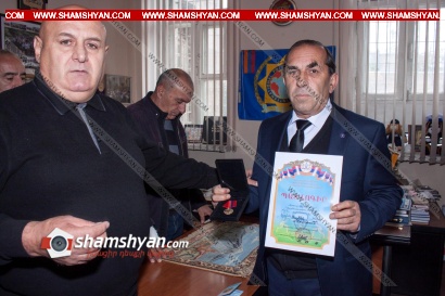 «Մեգերյան Կարպետ» ընկերության նախագահ Րաֆֆի Մեգերյանը պարգևատրվեց «Փառապանծ մարտիկ» մեդալով և պատվոգրով. ՖՈՏՈՌԵՊՈՐՏԱԺ, ՏԵՍԱՆՅՈՒԹ