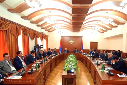 Արցախի վարչապետը ՀՀ բանկերի ղեկավարների հետ քննարկել է տնտեսության զարգացման հեռանկարները