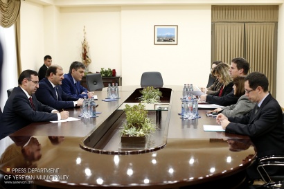 Քաղաքապետ Տարոն Մարգարյանը հանդիպել է ՀՀ-ում Ֆրանսիայի արտակարգ և լիազոր դեսպանի հետ