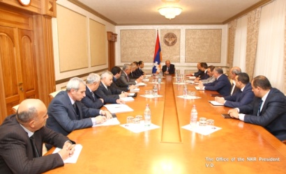 Բակո Սահակյանը աշխատանքային խորհրդակցություն է հրավիրել, քննարկվել են երկրի շինարարության որակը, ճարտարապետական տեսքը