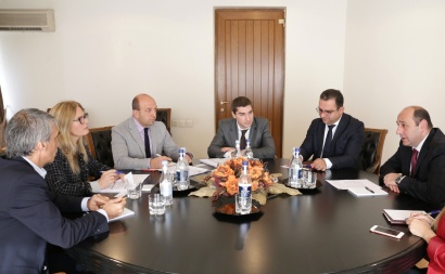 Նախարար Սուրեն Կարայանը և Սիլվի Բոսութղոն քննարկել են Համաշխարհային բանկի՝ ՀՀ-ի հետ գործընկերության ռազմավարության ընթացիկ փաստաթուղթը
