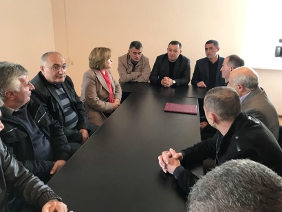 Գեղարքունիքի մարզպետը ներկայացրել է Ճամբարակ համայնքի նորընտիր ղեկավարին