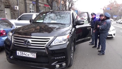 Տասնյակներով օրինախախտ վարորդների մեքենաներ տեղափոխվեցին ՃՈ պահպանվող հատուկ տարածք. ՏԵՍԱՆՅՈՒԹ