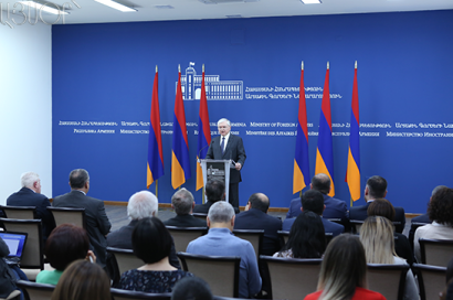 ԼՂ հիմնախնդրի փաթեթային հանգուցալուծումը նկատի ունի նաև փուլային կիրառում. Նալբանդյան