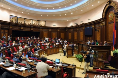 ԱԺ ղեկավարությունը խնայողություններ է անում լրագրողների հաշվին. «Ժողովուրդ»