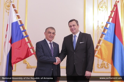 ՀՀ ԱԺ նախագահ Արա Բաբլոյանը հանդիպել է Սլովակիայի Ազգային խորհրդի նախագահի հետ. ՖՈՏՈՌԵՊՈՐՏԱԺ