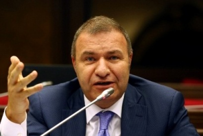 Միքայել Մելքումյանին զգուշացրել են, որ եթե շարունակի չափն անցնել, այս անգամ չեն խնայի. «Իրատես»