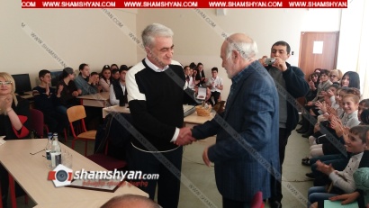 Շիրակի մարզի Արևշատ գյուղի դպրոցում տեղի ունեցավ Գրքի օրվան նվիրված գեղեցիկ միջոցառում. ՖՈՏՈՌԵՊՈՐՏԱԺ