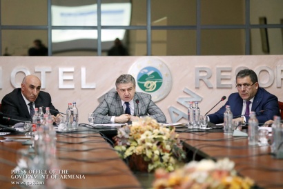 Վարչապետը գոհունակություն է հայտնել Տավուշի մարզում գյուղատնտեսության ոլորտի զարգացման 2017 թ. ցուցանիշներից. ՖՈՏՈՌԵՊՈՐՏԱԺ