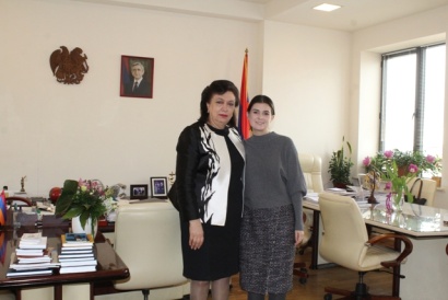ՀՀ սփյուռքի նախարար Հրանուշ Հակոբյանն ընդունել է «Դասավանդի՛ր, Հայաստան» հիմնադրամի ղեկավար Լարիսա Հովհաննիսյանին