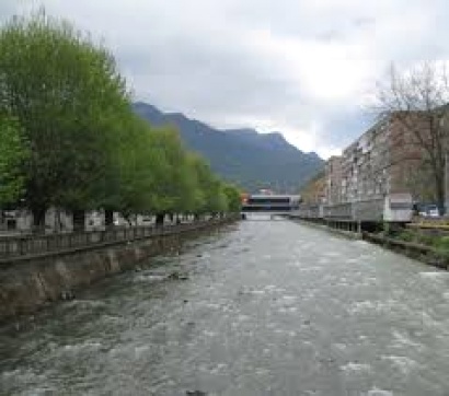 Արտակարգ դեպք Սյունիքի մարզում. քաղաքացիները Կապան քաղաքի Ողջի գետից դուրս են բերել 9-ամյա երեխային, ում տեղափոխել են հիվանդանոց
