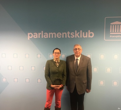 Դեսպան Կիրակոսյանը հանդիպել է Ավստրիա-Հայաստան բարեկամության խմբի ղեկավարի հետ