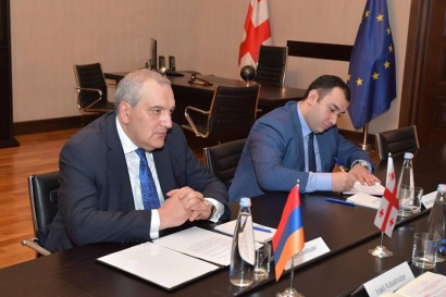 Վրաստանում ՀՀ դեսպան Ռուբեն Սադոյանը հանդիպում է ունեցել Վրաստանի խորհրդարանի նախագահ Իրակլի Կոբախիձեի հետ