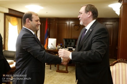 Տարոն Մարգարյանը հանդիպել է ՀՀ-ում դիվանագիտական առաքելությունն ավարտող ՌԴ արտակարգ և լիազոր դեսպանի հետ