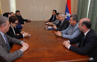 Արցախի խորհրդարանի նախագահն ընդունել է միջազգային կլոր սեղանի մասնակիցներին