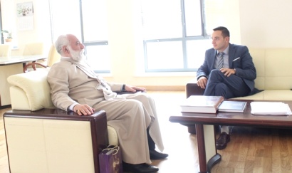 Սփյուռքի նախարարն ընդունել է Գերաշնորհ Տեր Նաթան արք. Հովհաննիսյանին