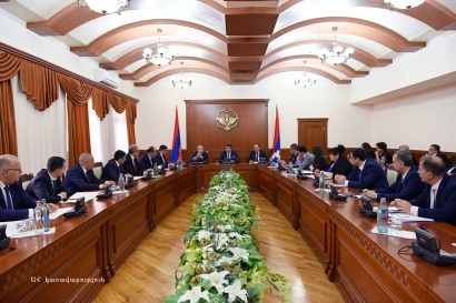 Արայիկ Հարությունյանը Ռոբերտ Նազարյանին առաջարկել է ուսումնասիրություններ կատարել Արցախի կապի և հեռահաղորդակցության ոլորտում