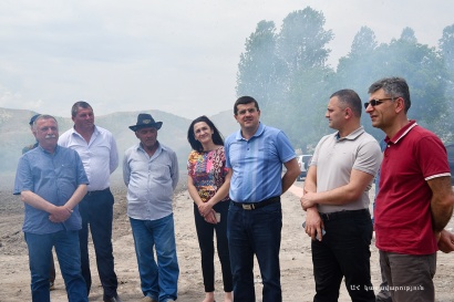 Քաշաթաղում մեկնարկել է բերքահավաքը. Արցախի պետական նախարարն աշխատանքային շրջայց է կատարել. ՖՈՏՈՌԵՊՈՐՏԱԺ